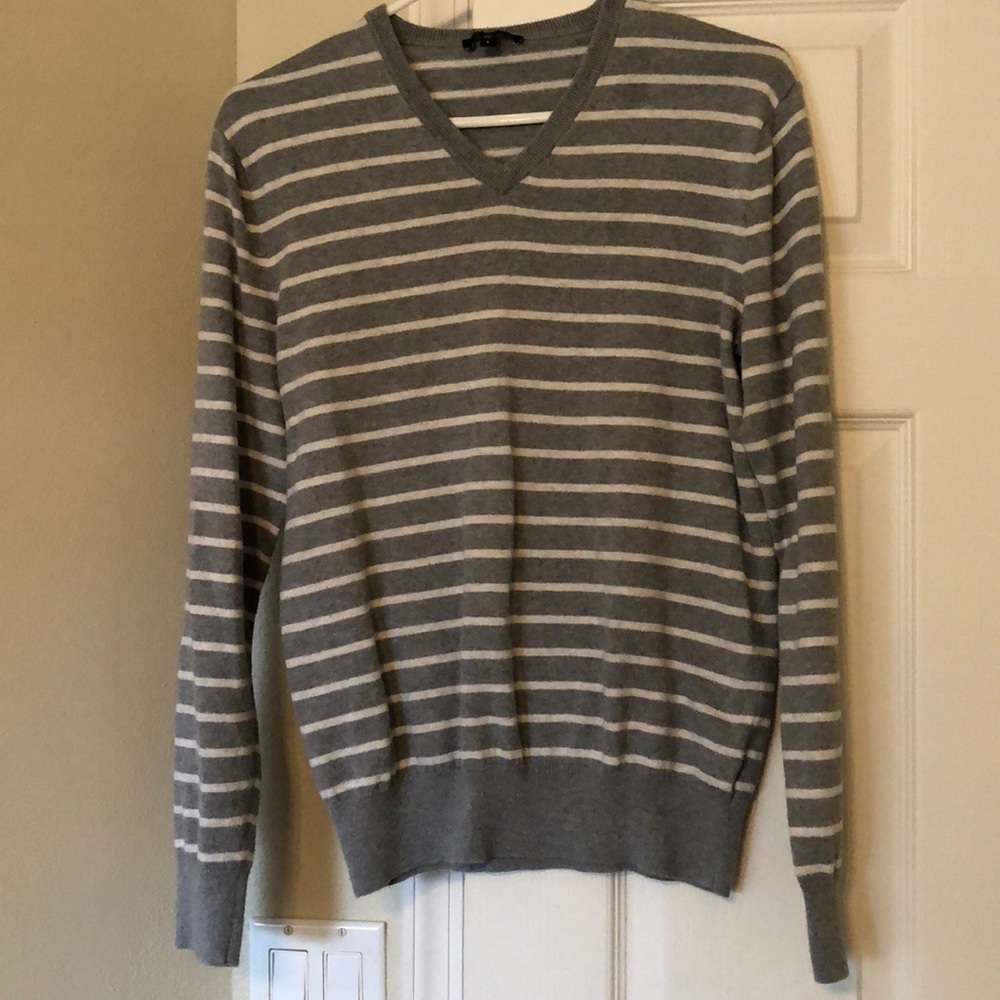 FINAL SALE Gap grey striped sweater